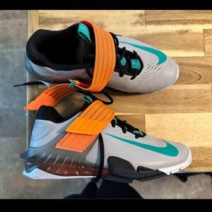 Nike Savaleos, weightlifting shoes M6/W7.5